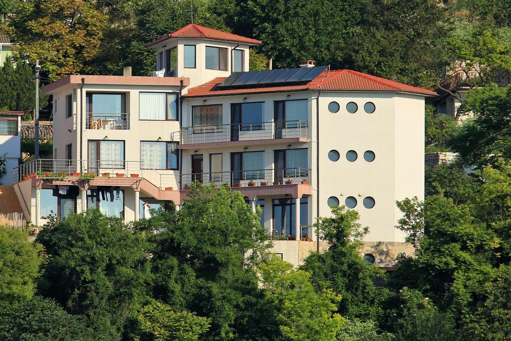 Guest Rooms Sea View Baltjik Exteriör bild